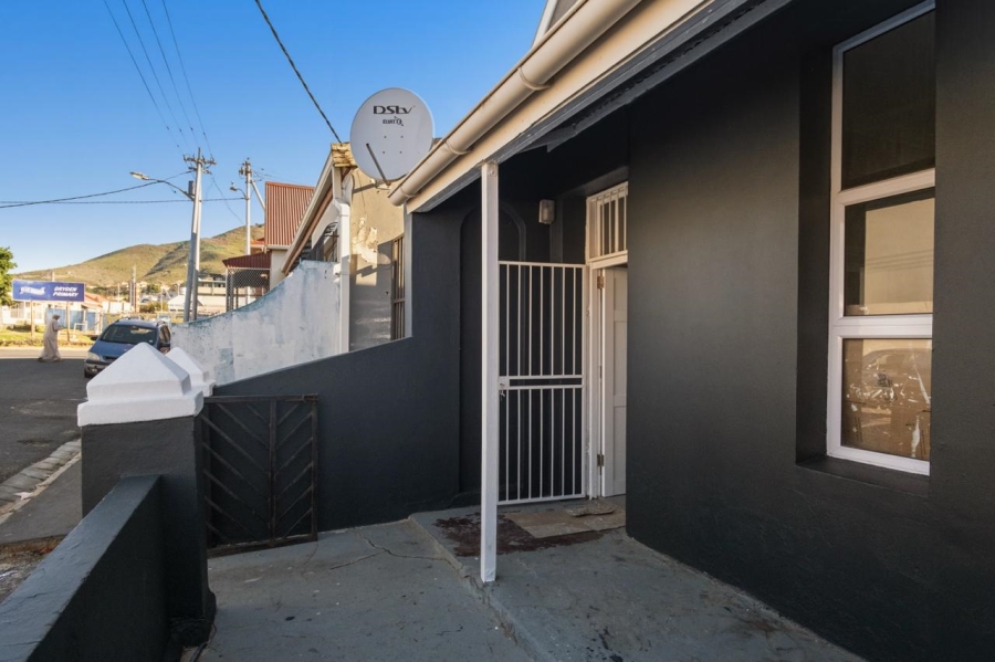 To Let 2 Bedroom Property for Rent in Salt River Western Cape
